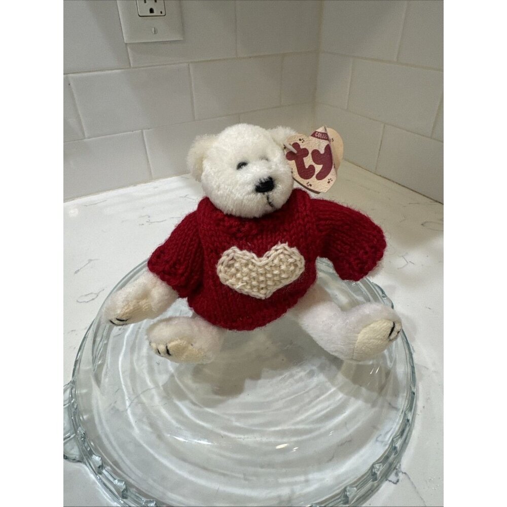 Ty Attic Treasures Nicholas the White Bear 6015 Red Sweater Vintage 1993 Retired